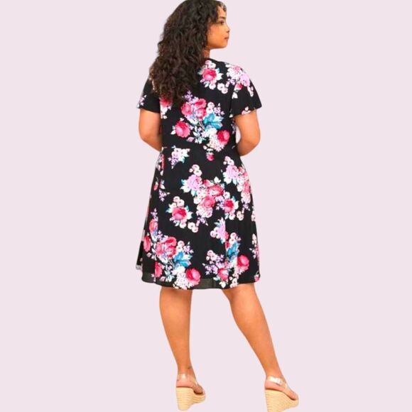TORRID NEW Plus Size Mini Gauze Lace-Up Floral Skater dress. - Picture 11 of 16